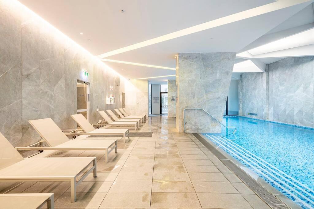 Luxury Apartment In Melbourne City Exterior foto